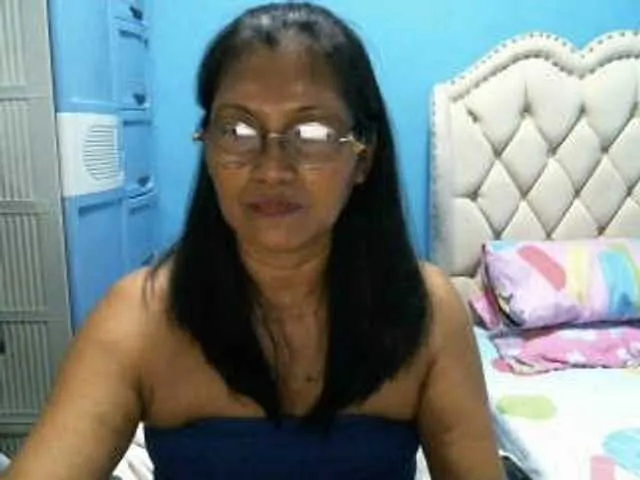 Live sex webcam photo for hOtGranny4u #276700591
