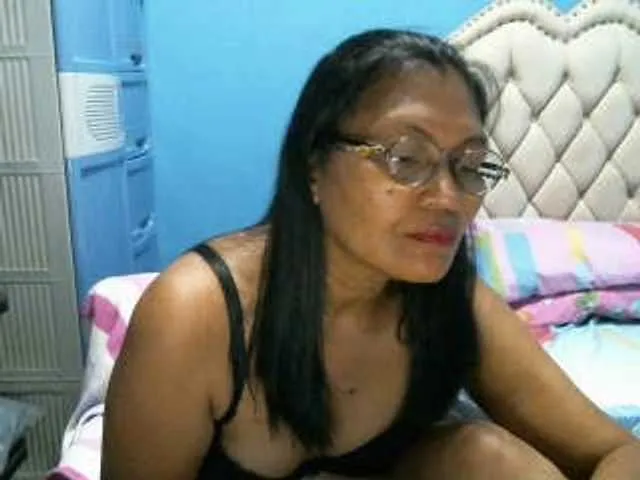 Live sex webcam photo for hOtGranny4u #276731774