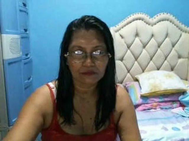 Live sex webcam photo for hOtGranny4u #276800004