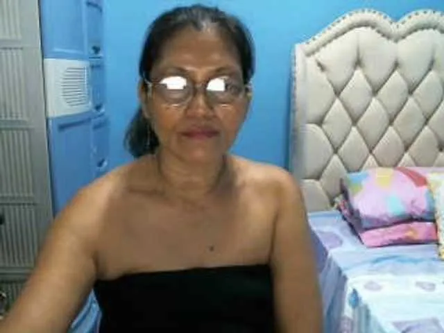 Live sex webcam photo for hOtGranny4u #276823852
