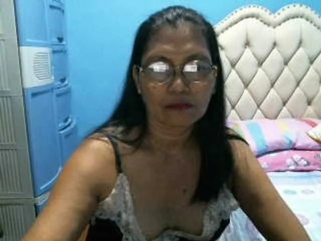 Live sex webcam photo for hOtGranny4u #276856411