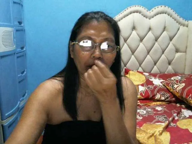 Live sex webcam photo for hOtGranny4u #277057806
