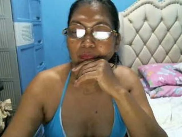 Live sex webcam photo for hOtGranny4u #277096691
