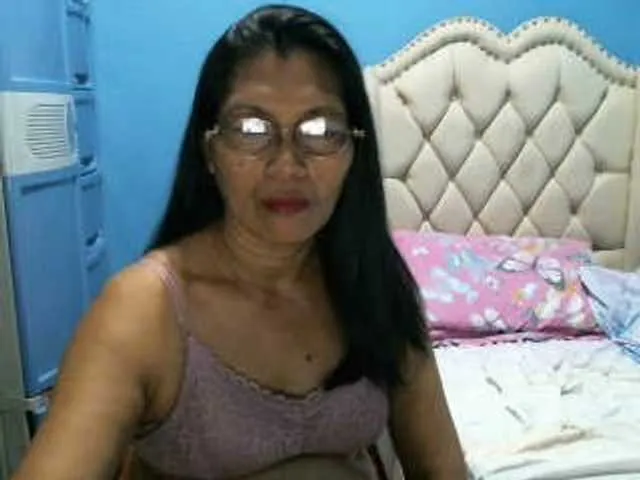 Live sex webcam photo for hOtGranny4u #277147090