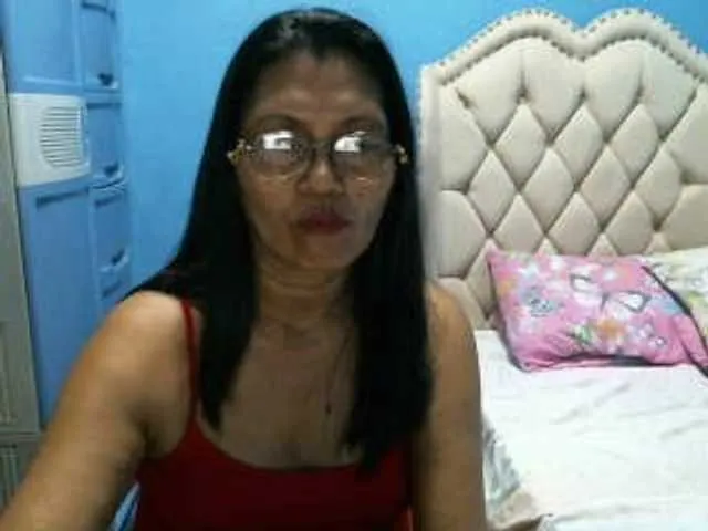 Live sex webcam photo for hOtGranny4u #277211689