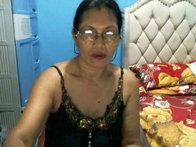 Live sex webcam photo for hOtGranny4u #277331381
