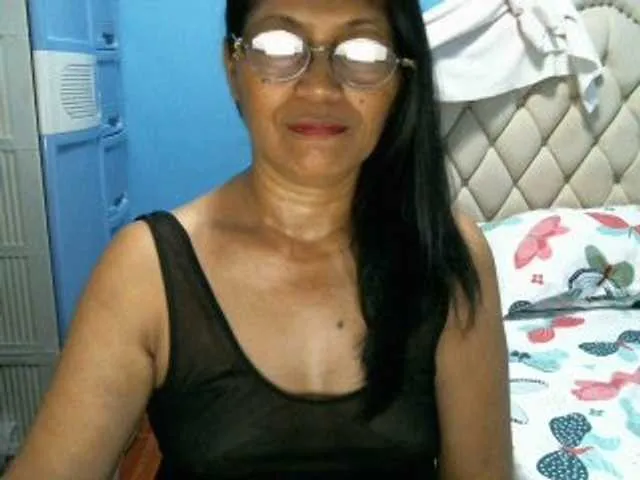 Live sex webcam photo for hOtGranny4u #277346691