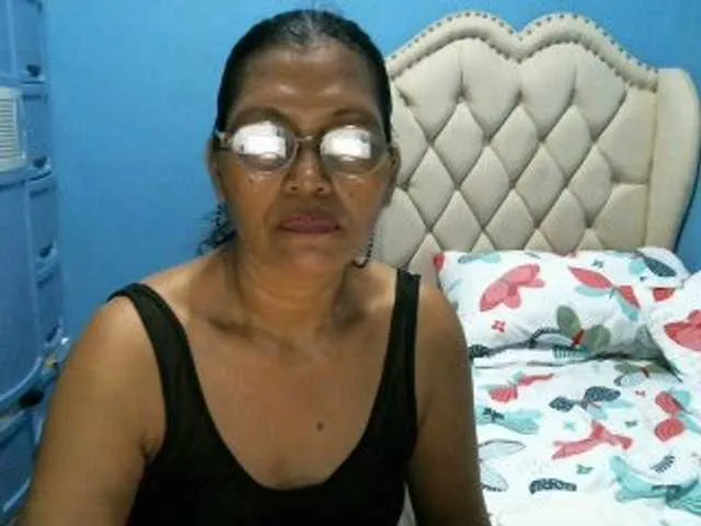 Live sex webcam photo for hOtGranny4u #277349678