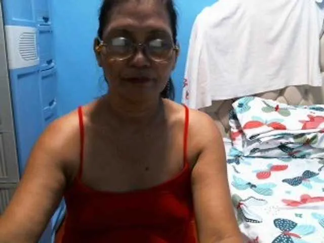 Live sex webcam photo for hOtGranny4u #277369940