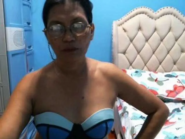 Live sex webcam photo for hOtGranny4u #277387598