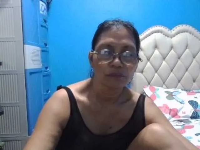Live sex webcam photo for hOtGranny4u #277419633