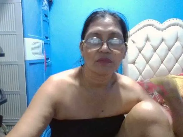 Live sex webcam photo for hOtGranny4u #277535787