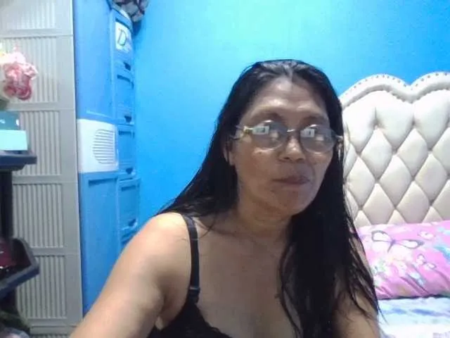 Live sex webcam photo for hOtGranny4u #277599611