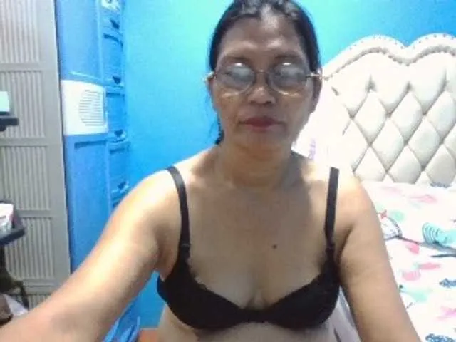 Live sex webcam photo for hOtGranny4u #277699719
