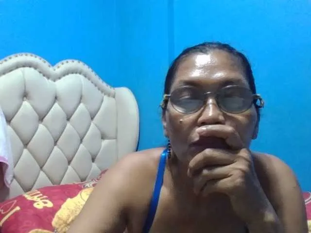Live sex webcam photo for hOtGranny4u #277865904