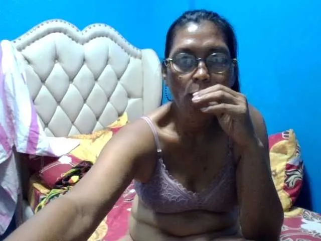 Live sex webcam photo for hOtGranny4u #278125180