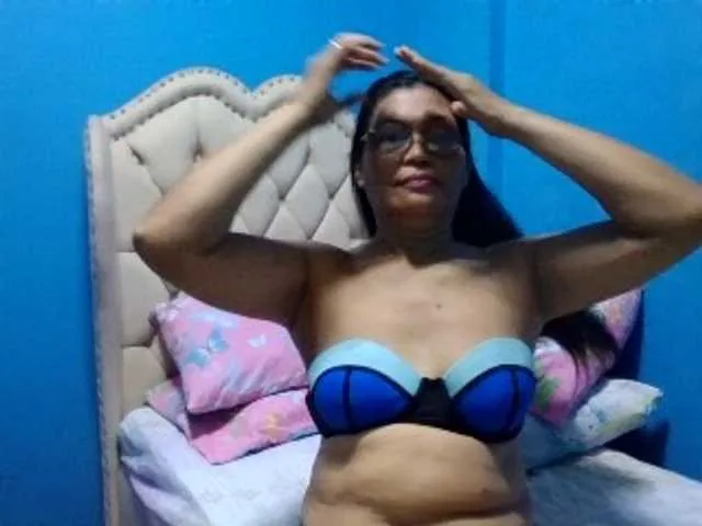 Live sex webcam photo for hOtGranny4u #285284948