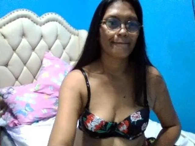 Live sex webcam photo for hOtGranny4u #287956705
