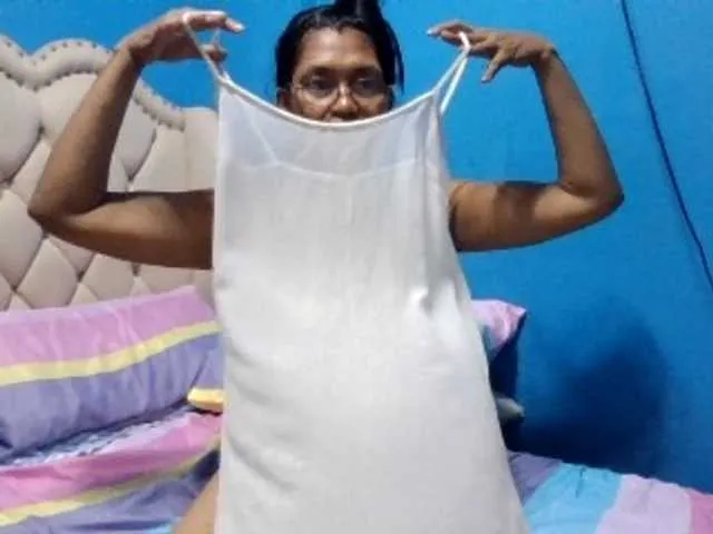 Live sex webcam photo for hOtGranny4u #288567633