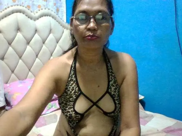 Live sex webcam photo for hOtGranny4u #289893474