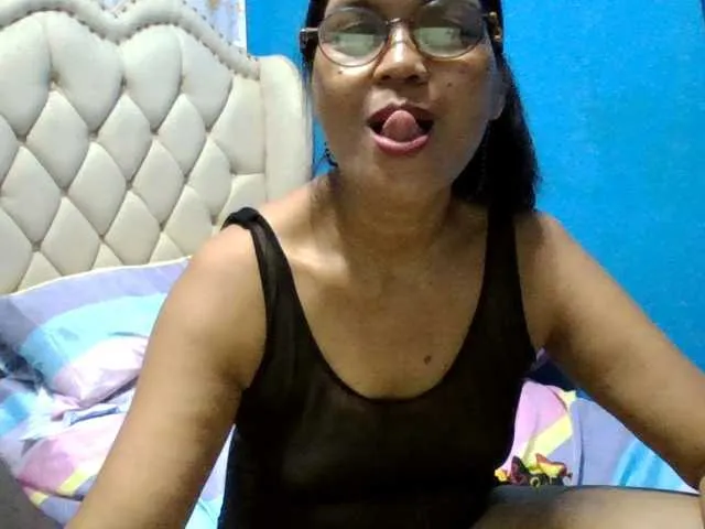 Live sex webcam photo for hOtGranny4u #290047160