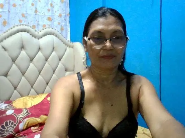 Live sex webcam photo for hOtGranny4u #290147377