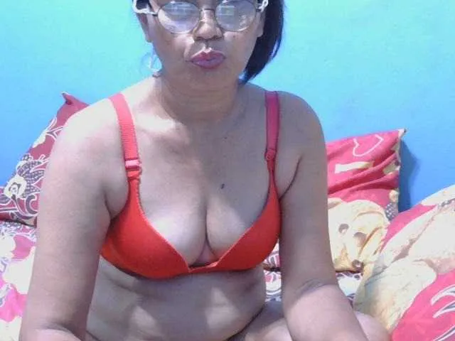 Live sex webcam photo for hOtGranny4u #290867020