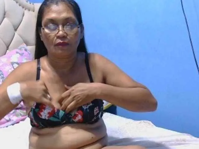 Live sex webcam photo for hOtGranny4u #291238327
