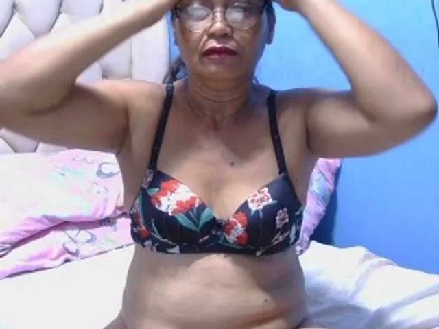 Live sex webcam photo for hOtGranny4u #291272011