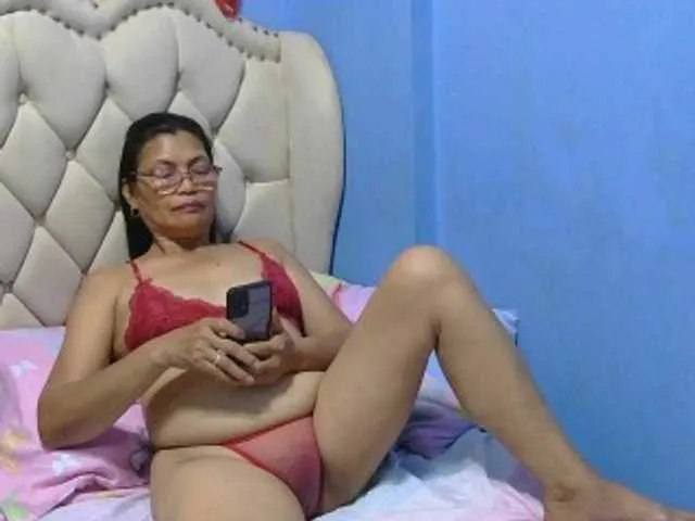 Live sex webcam photo for hOtGranny4u #292786240