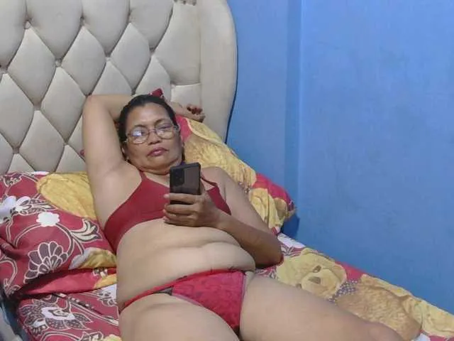 Live sex webcam photo for hOtGranny4u #293485933