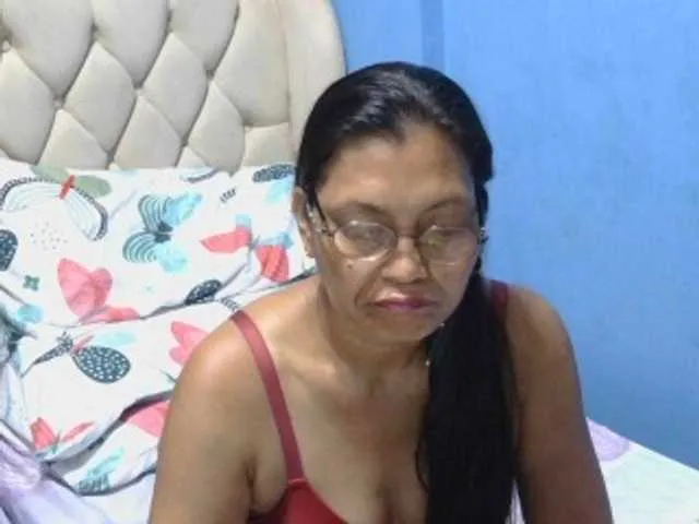 Live sex webcam photo for hOtGranny4u #293599528