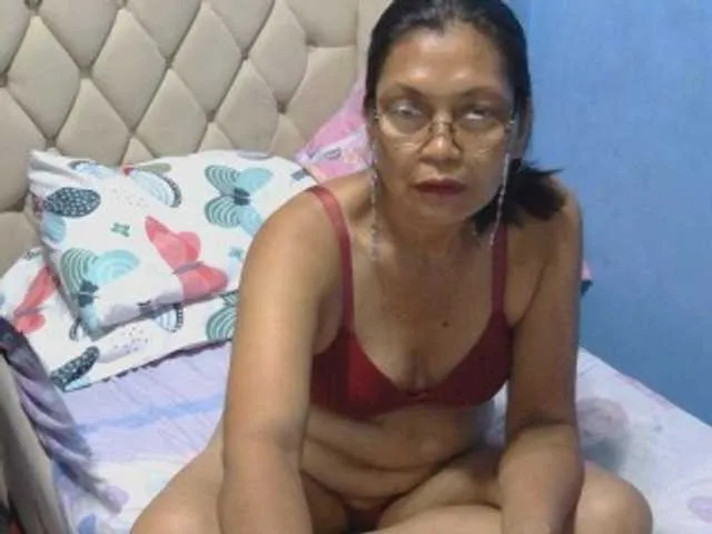 Live sex webcam photo for hOtGranny4u #293708207