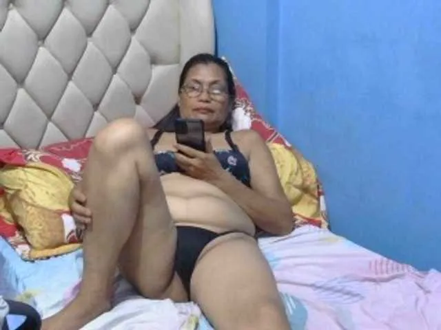 Live sex webcam photo for hOtGranny4u #293841061