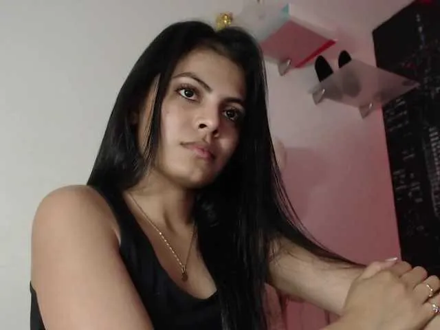 Live sex webcam photo for hailyscot #272944955