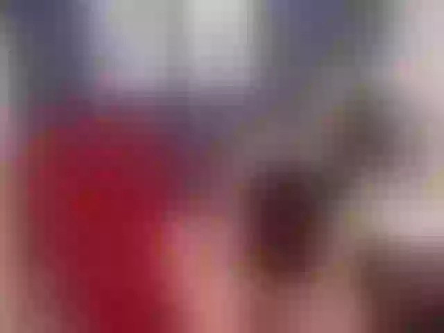 Live sex webcam photo for halle-cherry #272099146