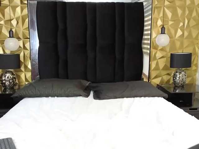 Live sex webcam photo for hallie-angels #275535266