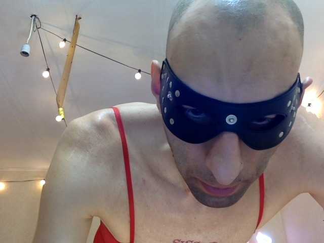 Live sex webcam photo for handsome-alfi #291668446