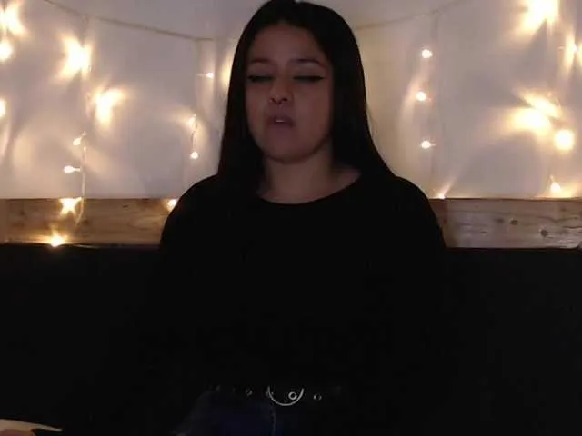 Live sex webcam photo for hangezoe12 #274936610