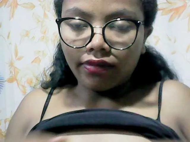 Live sex webcam photo for hanita12 #290681906