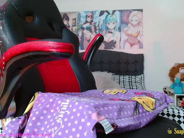 Live sex webcam photo for hanna-davis01 #290576777