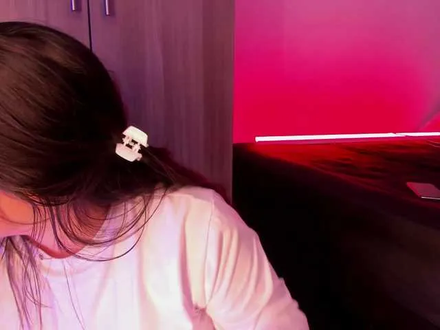 Live sex webcam photo for hanna-johnsoon #278022837