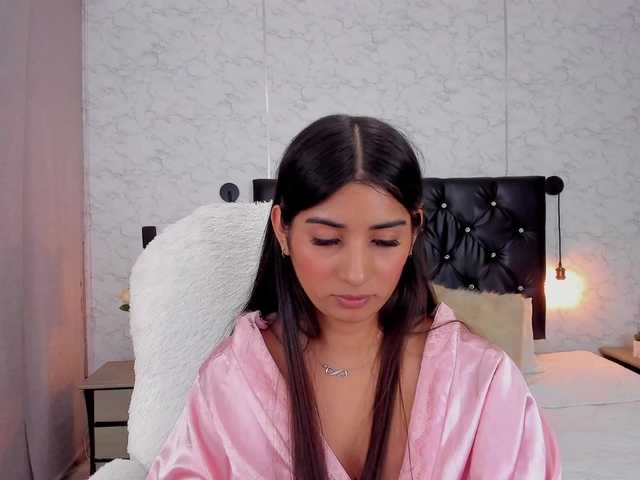 Live sex webcam photo for hanna-milano #275482706
