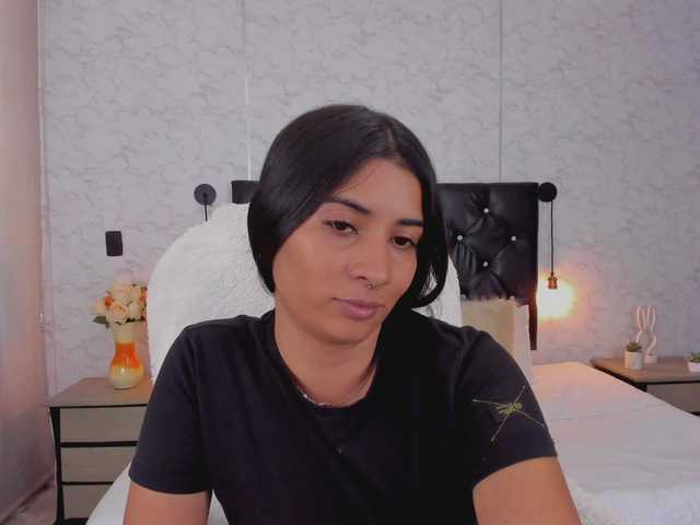 Live sex webcam photo for hanna-milano #275517849