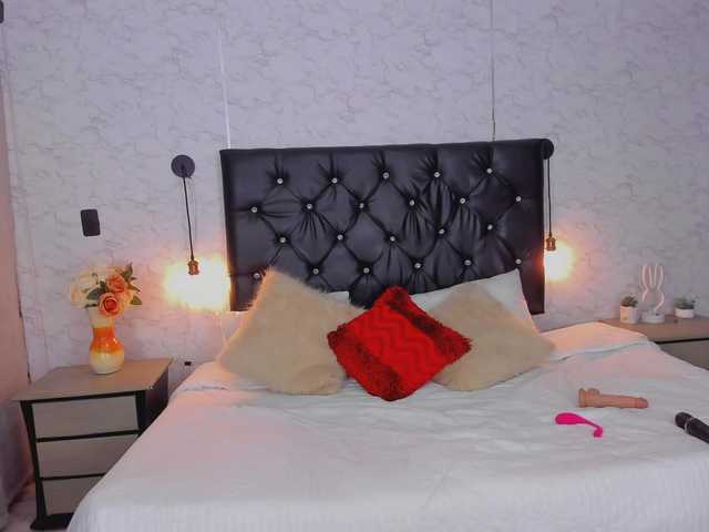 Live sex webcam photo for hanna-milano #275658866