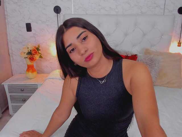 Live sex webcam photo for hanna-milano #275730177