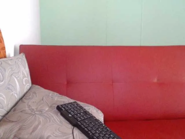 Live sex webcam photo for hanna-queen21 #271794087