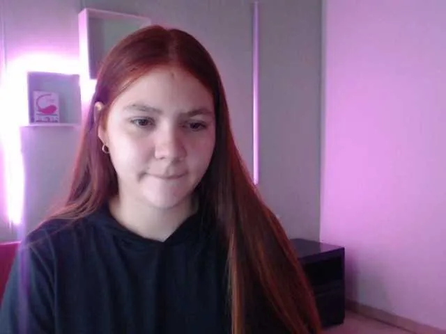 Live sex webcam photo for hanna-queen21 #272239787