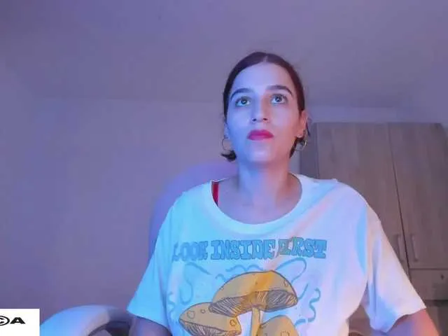 Live sex webcam photo for hanna211 #276852297