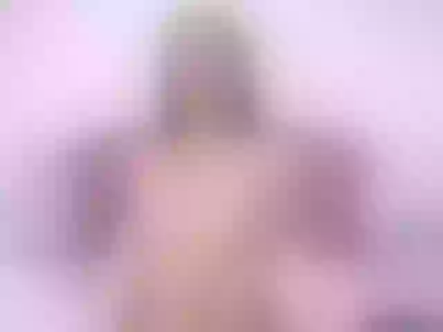 Live sex webcam photo for hannahill69 #288031677